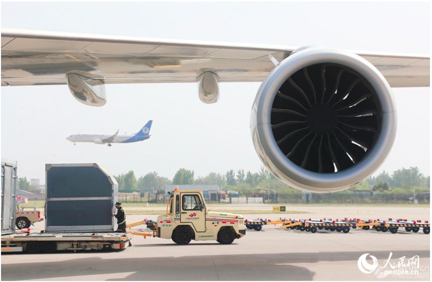 C(j)bж^(q)؛\(yn)ݔһƬæW(wng) ƽzYψD